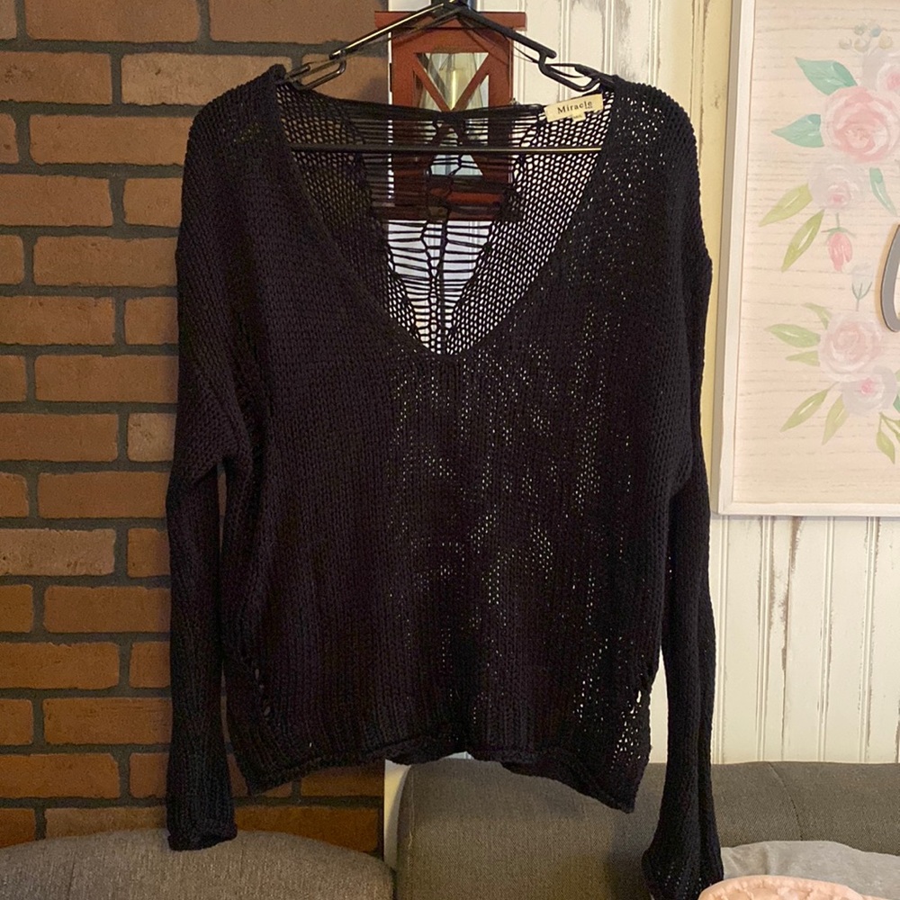 Miracle, Distressed Cotton Knit Sweater, black color Size M/L Great condition.